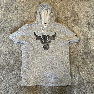 Project Rock short sleeve shirt with hood